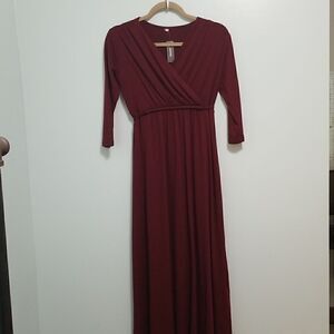 Jezero maroon colored. Long sleeved maxi dress. Size S. NWT.